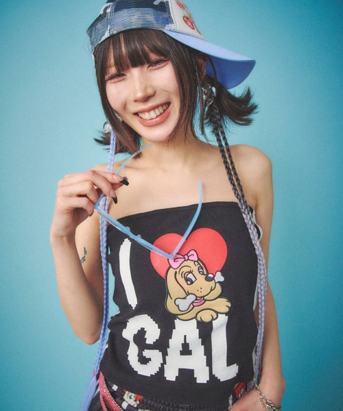 GALFY(ガルフィー)の「GALFY-I LOVE GALチューブトップ(キャミソール・レディース・ピンク/ブラック/サックスブルー・FREE)」の4枚目の写真