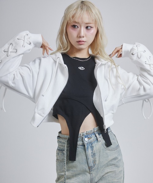 ENVYM（アンビー）の「レースアップショートパーカー（パーカー・レディース・グレー/ブラック/ホワイト・FREE）」の14枚目の写真