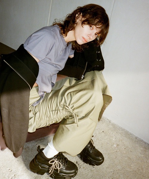 ENVYM（アンビー）の「レースアップショートパーカー（パーカー・レディース・グレー/ブラック/ホワイト・FREE）」の5枚目の写真