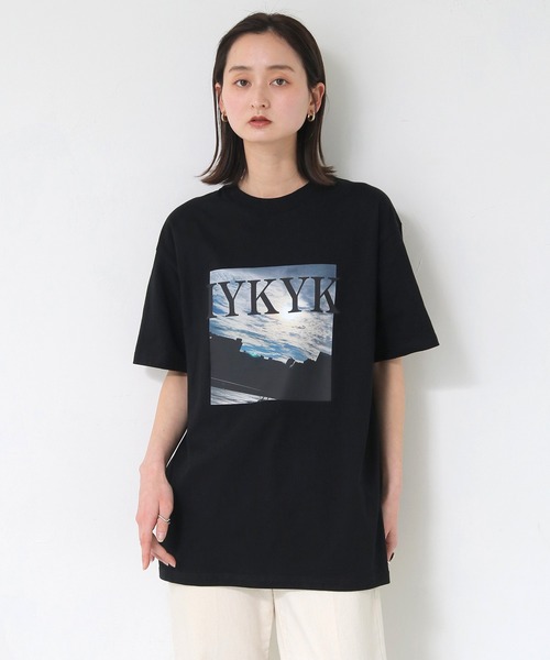 UNIT CHEST(ユニットチェスト)の「【UNIT CHEST】unique unisex T-shirt VTFAコラボT ”Photo Design” by cocona(Tシャツ/カットソー・レディース・ホワイト/ブラック・L/M/S)」の2枚目の写真