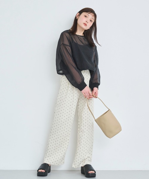 attiree(アティレー)の「コード付きシアープルオーバー(シャツ/ブラウス・レディース・ブラック/ホワイト・MEDIUM)」の22枚目の写真