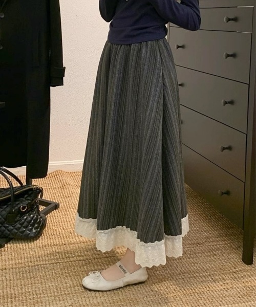 gossip!ロサンゼルス(ゴシップロサンゼルス)の「ヴィンテージ風 レースフリルロングスカート Aラインスカート(スカート・レディース・グレー/ブラウン・FREE)」の9枚目の写真