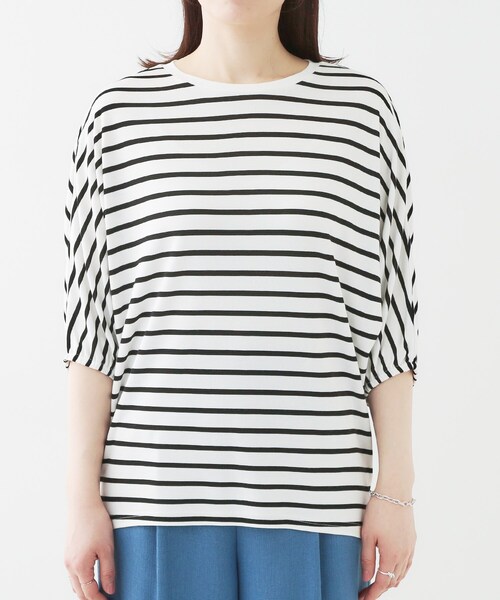 SHOO・LA・RUE(シューラルー)の「【ひんやり/UV/二の腕カバー】肘まで隠れるとろみドルマン5分袖トップス(Tシャツ/カットソー・レディース・ブラック/ライトベージュ/グリーン系/ブラック系2・00)」の5枚目の写真