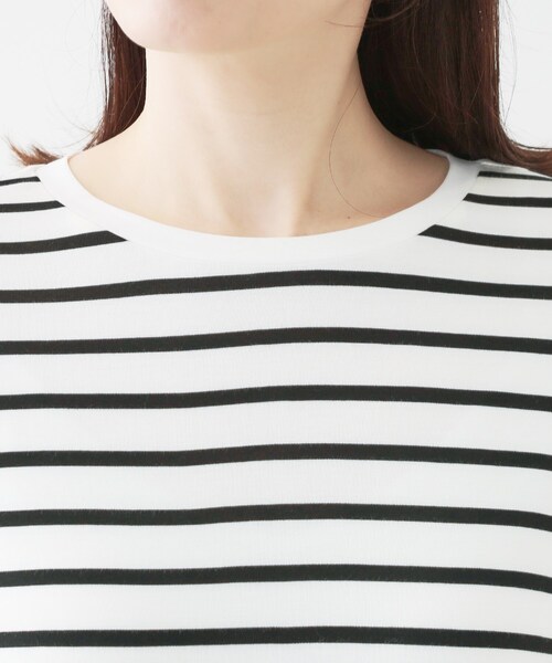 SHOO・LA・RUE(シューラルー)の「【ひんやり/UV/二の腕カバー】肘まで隠れるとろみドルマン5分袖トップス(Tシャツ/カットソー・レディース・ブラック/ライトベージュ/グリーン系/ブラック系2・00)」の8枚目の写真