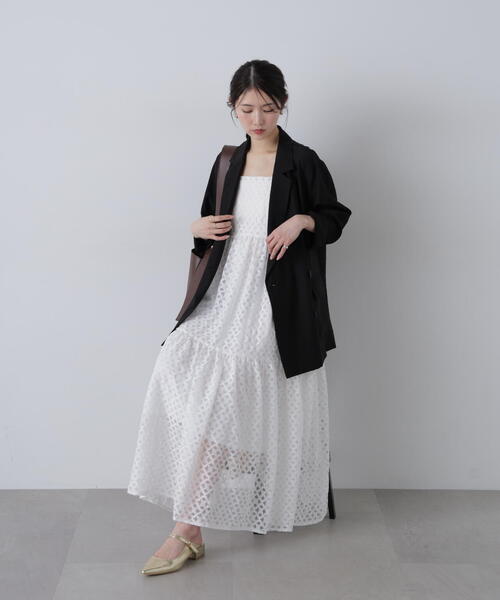 FREE'S MART(フリーズマート)の「◆ティアードキャミソールワンピース(ワンピース・レディース・ブラック/ブラウン系その他/ホワイト系その他・SMALL/MEDIUM)」の2枚目の写真