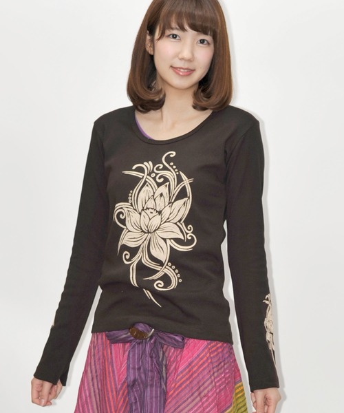 MARAI(マーライ)の「ロングスリーブ長袖カットソー Tシャツ ロンT(Tシャツ/カットソー・レディース・マジェンタ/ブラック/パープル/ブラウン・FREE)」の10枚目の写真