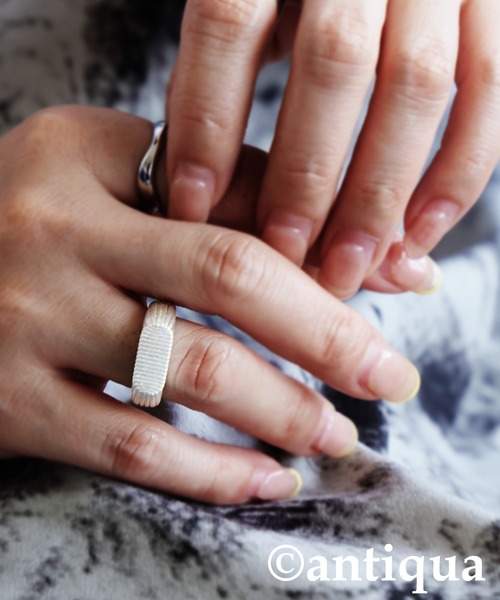antiqua(アンティカ)の「マットリング(リング・レディース・ゴールド/シルバー・フリー)」の2枚目の写真