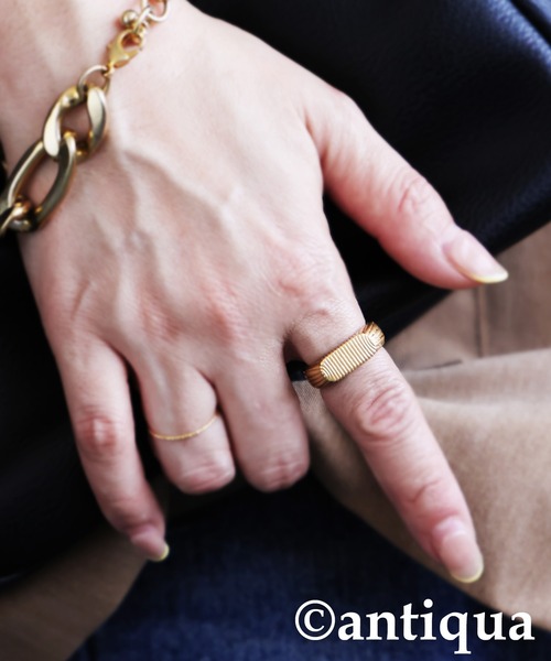 antiqua(アンティカ)の「マットリング(リング・レディース・ゴールド/シルバー・フリー)」の6枚目の写真