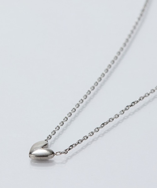 Phoebe（フィービィー）の「【金属アレルギー対応】スリークハートネックレス/全長:40cm+5cm/サージカルステンレス/ハートモチーフ（ネックレス・レディース・シルバー/イエローゴールド・FREE）」の12枚目の写真
