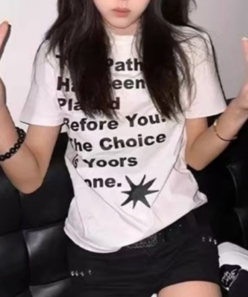 Achic(アシック)の「レタリングラウンド半袖Tシャツ(Tシャツ/カットソー・レディース・ホワイト/ブラック/ネイビー/レッド/ホワイト系その他/ホワイト系その他2/ブラック系その他・M)」の1枚目の写真