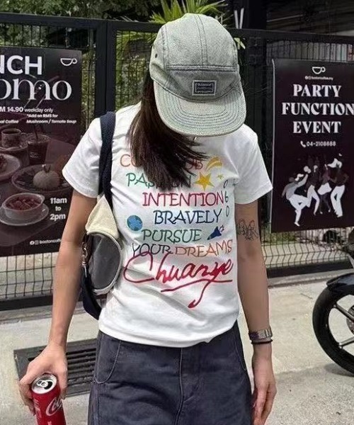 Achic(アシック)の「レタリングラウンド半袖Tシャツ(Tシャツ/カットソー・レディース・ホワイト/ブラック/ネイビー/レッド/ホワイト系その他/ホワイト系その他2/ブラック系その他・M)」の12枚目の写真