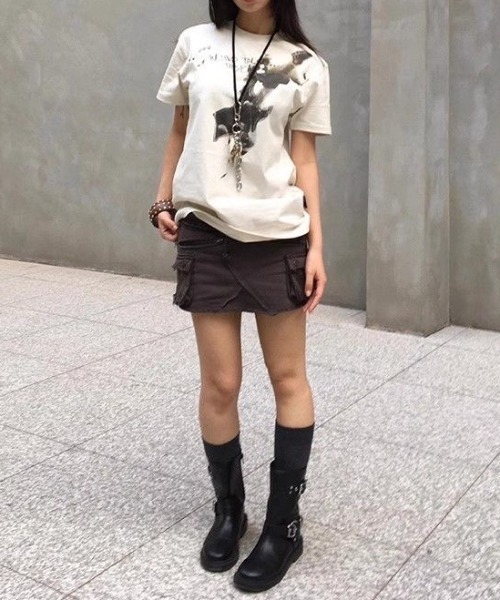 Achic(アシック)の「レタリングラウンド半袖Tシャツ(Tシャツ/カットソー・レディース・ホワイト/ブラック/ネイビー/レッド/ホワイト系その他/ホワイト系その他2/ブラック系その他・M)」の19枚目の写真