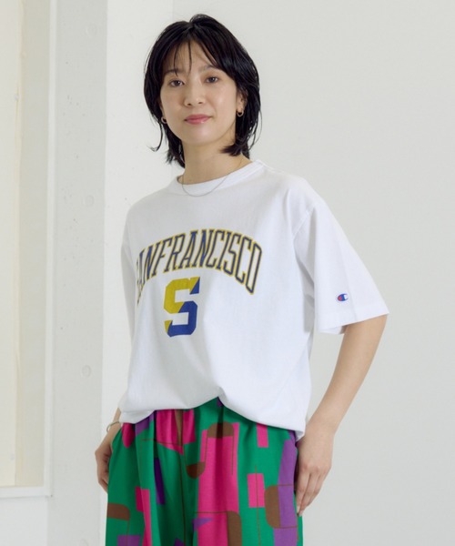 RODEO CROWNS WIDE BOWL（ロデオクラウンズワイドボウル）の「【Champion】カッレジアソートTシャツ（Tシャツ/カットソー・レディース・ホワイト/ライトグリーン/チャコールグレー/ブルー・FREE）」の2枚目の写真