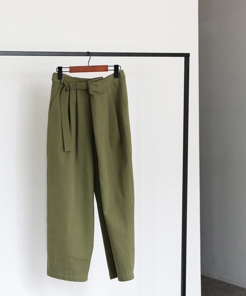 select MOCA Et（セレクトモカエト）の「【Et】Wrap-Belt Chino Pants（チノパンツ・レディース・チャコール/アイボリー/カーキ・FREE）」の19枚目の写真