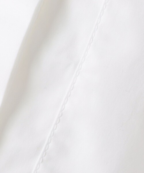 JACQUEMUS（ジャックムス）の「JACQUEMUS LA CHEMISE COURTE クロップドシャツ（シャツ/ブラウス・レディース・ホワイト・34/36）」の13枚目の写真
