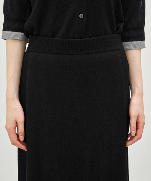 CINOH（チノ）の「【CINOH/チノ】別注 Washable Silk Pencil Skirt/ウォッシャブルシルクペンシルスカート/タイトスカート（スカート・レディース・ブラック/ブルー/キナリ/ダークグレー・36/38）」の10枚目の写真