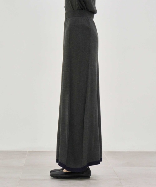 CINOH（チノ）の「【CINOH/チノ】別注 Washable Silk Pencil Skirt/ウォッシャブルシルクペンシルスカート/タイトスカート（スカート・レディース・ブラック/ブルー/キナリ/ダークグレー・36/38）」の17枚目の写真