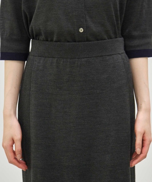 CINOH（チノ）の「【CINOH/チノ】別注 Washable Silk Pencil Skirt/ウォッシャブルシルクペンシルスカート/タイトスカート（スカート・レディース・ブラック/ブルー/キナリ/ダークグレー・36/38）」の19枚目の写真