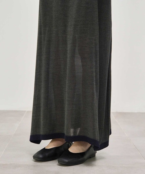 CINOH（チノ）の「【CINOH/チノ】別注 Washable Silk Pencil Skirt/ウォッシャブルシルクペンシルスカート/タイトスカート（スカート・レディース・ブラック/ブルー/キナリ/ダークグレー・36/38）」の20枚目の写真