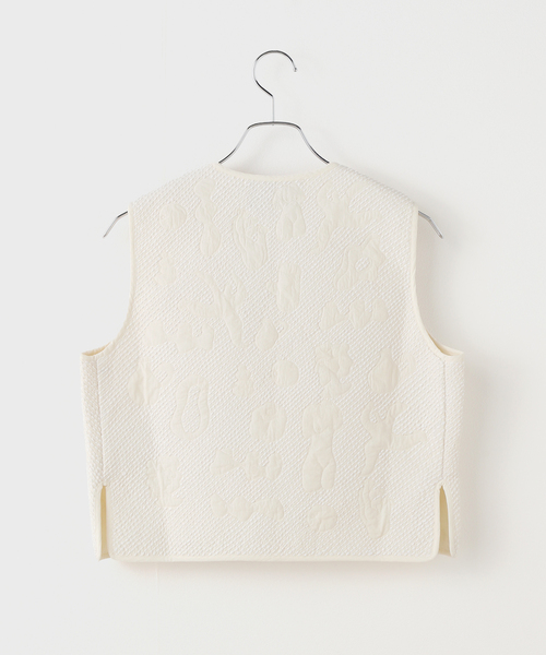 mii(ミー)の「【Mii / ミイ】HAND EMBROIDERED QUILTED JK(その他アウター・レディース・アイボリー・MEDIUM)」の2枚目の写真