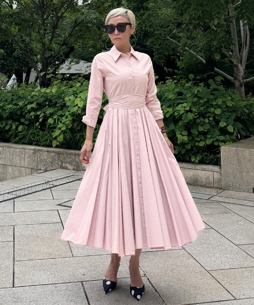 JENNE（ジェンヌ）の「オードリールックエアリーワンピース・長袖（ワンピース・レディース・グリーン/ネイビー/ブラック/スモークピンク/ブルー・SMALL/MEDIUM/LARGE/X-LARGE）」の5枚目の写真