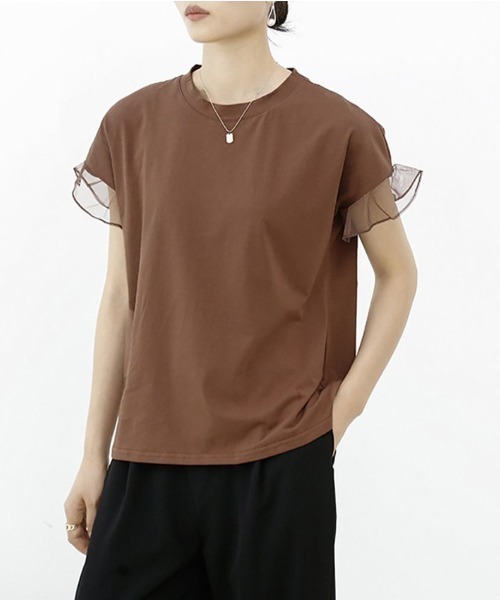 maison de LATIR(メゾンドラティール)の「着回し力抜群なチュールフリル袖Tシャツ(Tシャツ/カットソー・レディース・ホワイト/ネイビー/ブラック/グレー/ブラウン・L/M)」の1枚目の写真