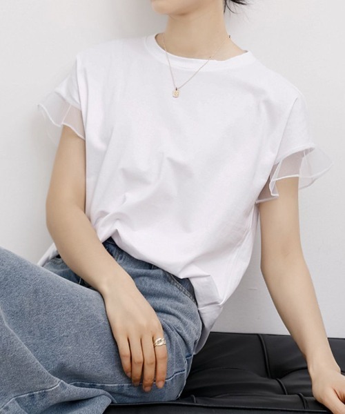 maison de LATIR(メゾンドラティール)の「着回し力抜群なチュールフリル袖Tシャツ(Tシャツ/カットソー・レディース・ホワイト/ネイビー/ブラック/グレー/ブラウン・L/M)」の6枚目の写真