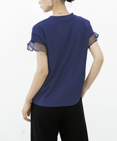 maison de LATIR(メゾンドラティール)の「着回し力抜群なチュールフリル袖Tシャツ(Tシャツ/カットソー・レディース・ホワイト/ネイビー/ブラック/グレー/ブラウン・L/M)」の16枚目の写真