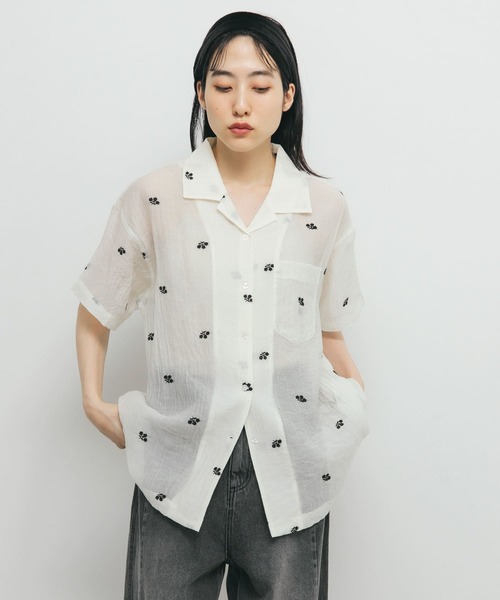 KBF(ケイビーエフ)の「エンブロイダリーシアーシャツ(シャツ/ブラウス・レディース・ブラック/オフホワイト/イエロー・ONE)」の10枚目の写真