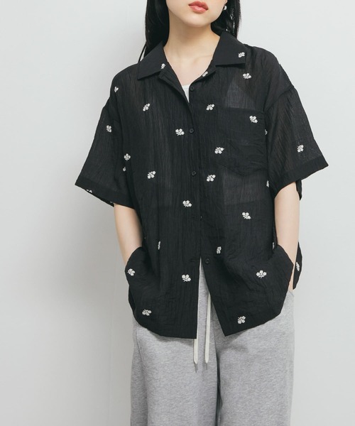 KBF(ケイビーエフ)の「エンブロイダリーシアーシャツ(シャツ/ブラウス・レディース・ブラック/オフホワイト/イエロー・ONE)」の16枚目の写真