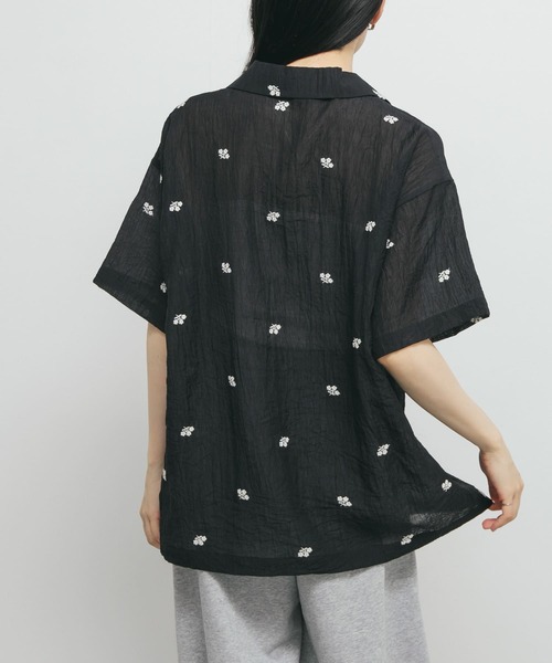 KBF(ケイビーエフ)の「エンブロイダリーシアーシャツ(シャツ/ブラウス・レディース・ブラック/オフホワイト/イエロー・ONE)」の18枚目の写真