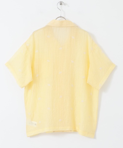 KBF(ケイビーエフ)の「エンブロイダリーシアーシャツ(シャツ/ブラウス・レディース・ブラック/オフホワイト/イエロー・ONE)」の4枚目の写真