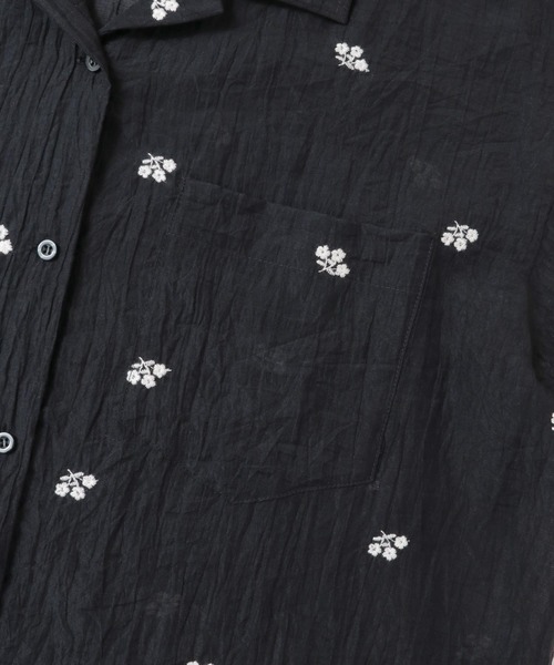 KBF(ケイビーエフ)の「エンブロイダリーシアーシャツ(シャツ/ブラウス・レディース・ブラック/オフホワイト/イエロー・ONE)」の7枚目の写真