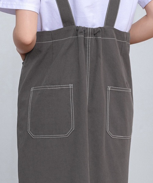 DAY CLOSET（デイ クローゼット）の「レディース カーゴ風ポケット付きバックスリットハーフジップジャンスカ（ジャンパースカート・レディース・チャコールグレー/ブラック/アイボリー・FREE）」の7枚目の写真