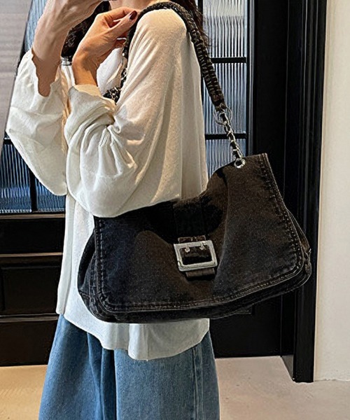 Lace Ladies(レースレディース)の「チェーン ショルダー付き スクエア デニム バッグ(ショルダーバッグ・レディース・ブラック/ブルー/ネイビー・FREE)」の5枚目の写真