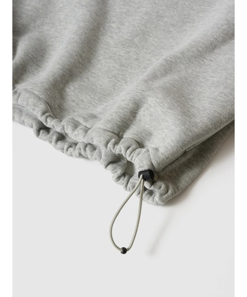 GAP（ギャップ）の「ビンテージソフト オーバーサイズ GAPロゴ 1/4ジップアッププルオーバー（スウェット・メンズ・グリーン/ブラウン/ブラック/グレー・XS/S/M/L/XL）」の9枚目の写真