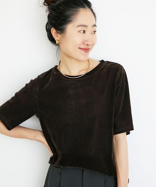 le.coeur blanc(ルクールブラン)の「シアーベロアTシャツ(Tシャツ/カットソー・レディース・ダークブラウン/ベージュ・38)」の2枚目の写真