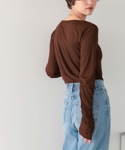 titivate(ティティベイト)の「着心地抜群シアーボートネックトップス(Tシャツ/カットソー・レディース・ネイビー/ライトグリーン/ブラウン/オフホワイト/杢グレー/ブラック・L/M/S)」の13枚目の写真