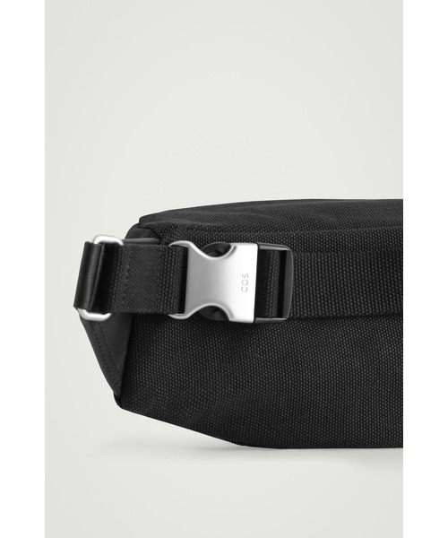 COS レザークロスボディバッグ COS レザークロスボディバッグ - メルカリ