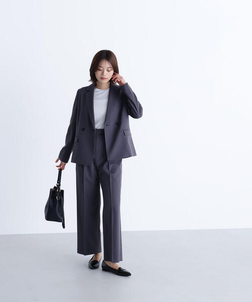 NATURAL BEAUTY BASIC(ナチュラルビューティーベーシック)の「◇パウダリーツイルセットアップシリーズ ダブルテーラードジャケット(テーラードジャケット・レディース・チャコールグレー/ダークブラウン・MEDIUM/SMALL)」の5枚目の写真