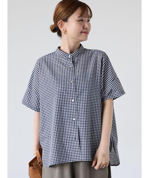 Lugnoncure(ルノンキュール)の「【イージーケア】無地/柄アソート金釦バンドカラーシャツ(シャツ/ブラウス・レディース・ブラック/ブラウン/オフホワイト/ホワイト・F)」の2枚目の写真