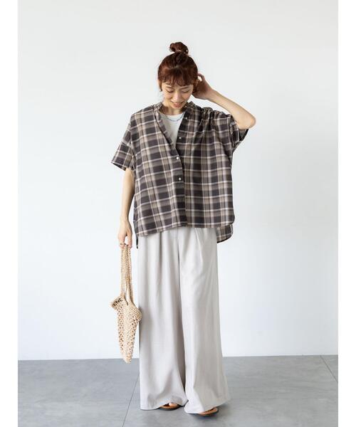 Lugnoncure(ルノンキュール)の「【イージーケア】無地/柄アソート金釦バンドカラーシャツ(シャツ/ブラウス・レディース・ブラック/ブラウン/オフホワイト/ホワイト・F)」の14枚目の写真