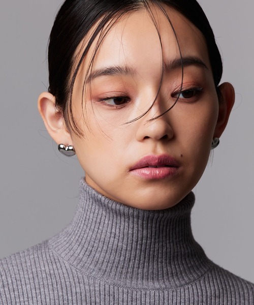 Narcissus(ナルシス)の「ハートモチーフピアス(ピアス(両耳用)・レディース・シルバー/ゴールド・FREE)」の3枚目の写真