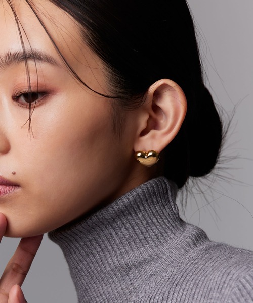 Narcissus(ナルシス)の「ハートモチーフピアス(ピアス(両耳用)・レディース・シルバー/ゴールド・FREE)」の4枚目の写真