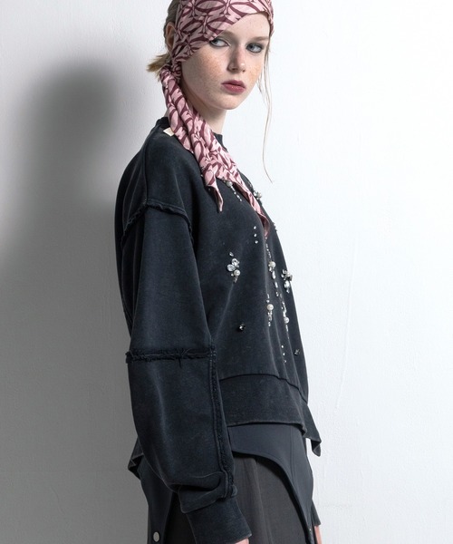 AULA AILA（アウラアイラ）の「ビジューループバックプルオーバー（Tシャツ/カットソー・レディース・ブルー/ピンク/ブラック・0）」の9枚目の写真