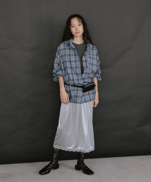 duei（デュイ）の「オーバーサイズチェックルーズシャツ（シャツ/ブラウス・レディース・ブラウン/ブルー/ホワイト/グリーン・FREE）」の19枚目の写真