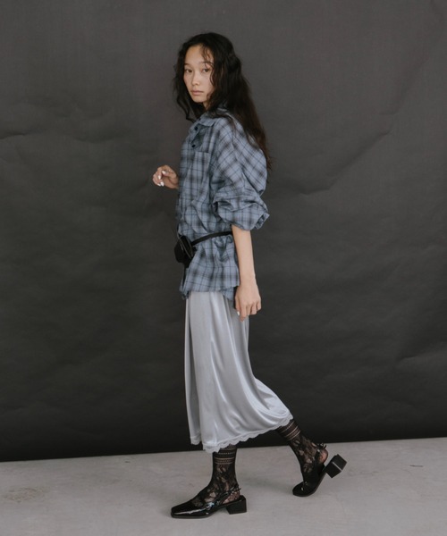 duei（デュイ）の「オーバーサイズチェックルーズシャツ（シャツ/ブラウス・レディース・ブラウン/ブルー/ホワイト/グリーン・FREE）」の20枚目の写真