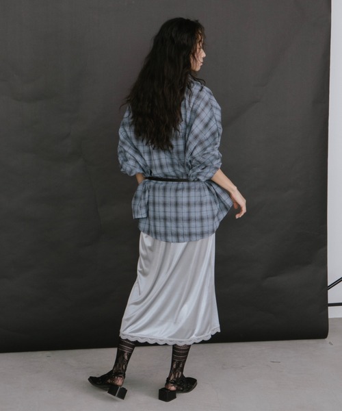 duei（デュイ）の「オーバーサイズチェックルーズシャツ（シャツ/ブラウス・レディース・ブラウン/ブルー/ホワイト/グリーン・FREE）」の21枚目の写真