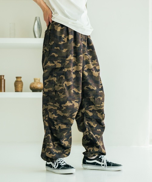 LAKOLE（ラコレ）の「迷彩カーゴパンツ / 587167（その他パンツ・メンズ・カーキ・LARGE/X-LARGE/MEDIUM）」の10枚目の写真