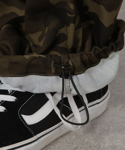 LAKOLE（ラコレ）の「迷彩カーゴパンツ / 587167（その他パンツ・メンズ・カーキ・LARGE/X-LARGE/MEDIUM）」の4枚目の写真